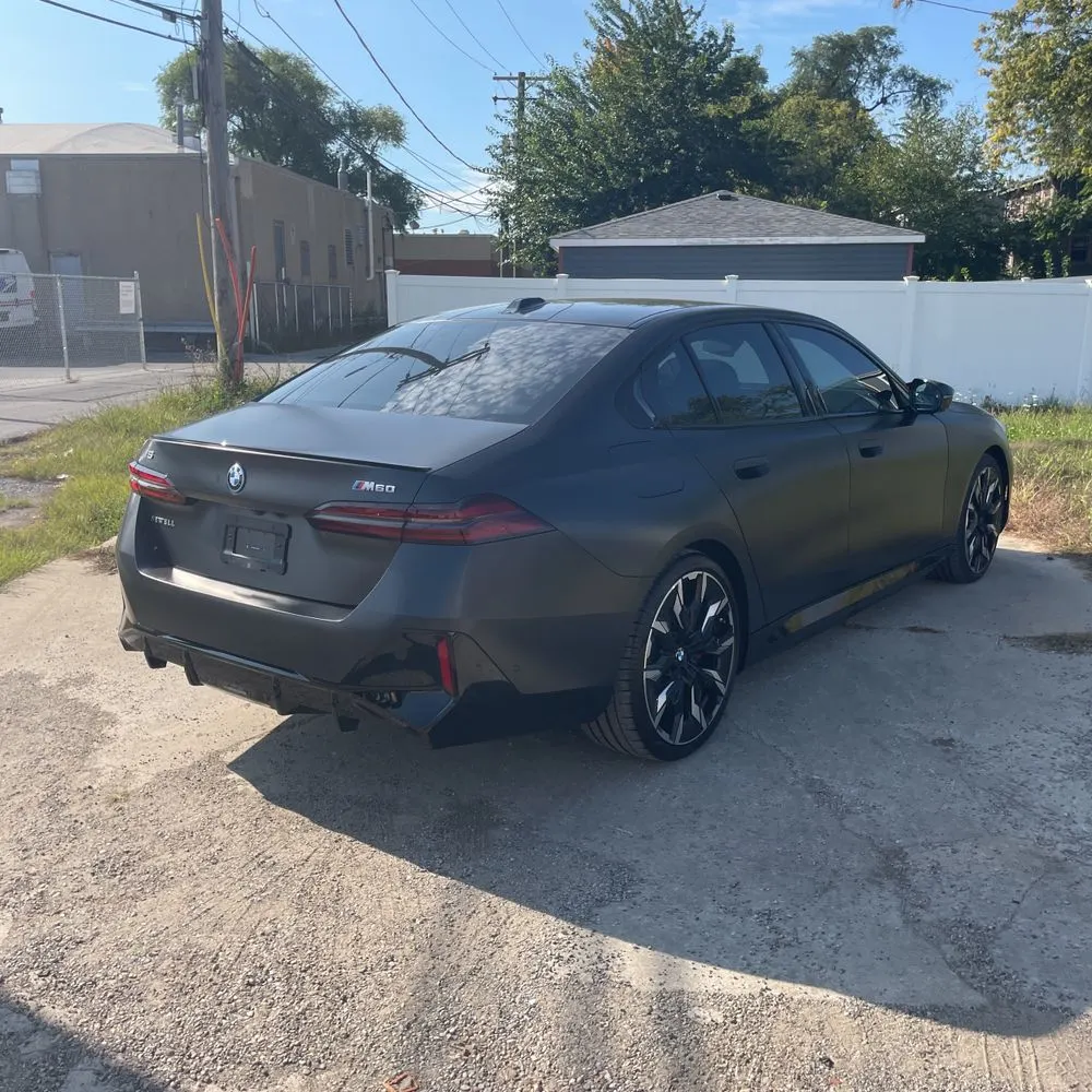 2025 BMW i5 M60