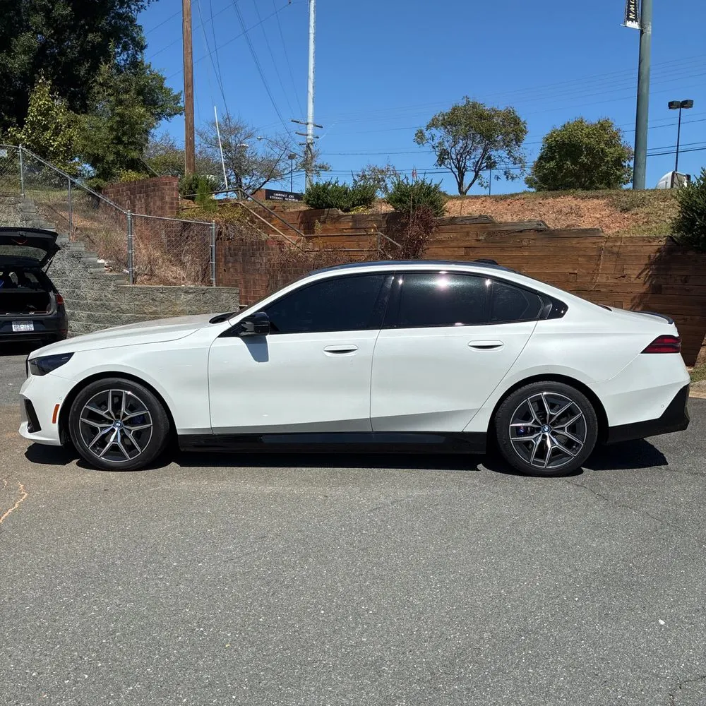 2024 BMW i5 M60