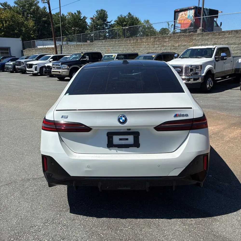 2024 BMW i5 M60
