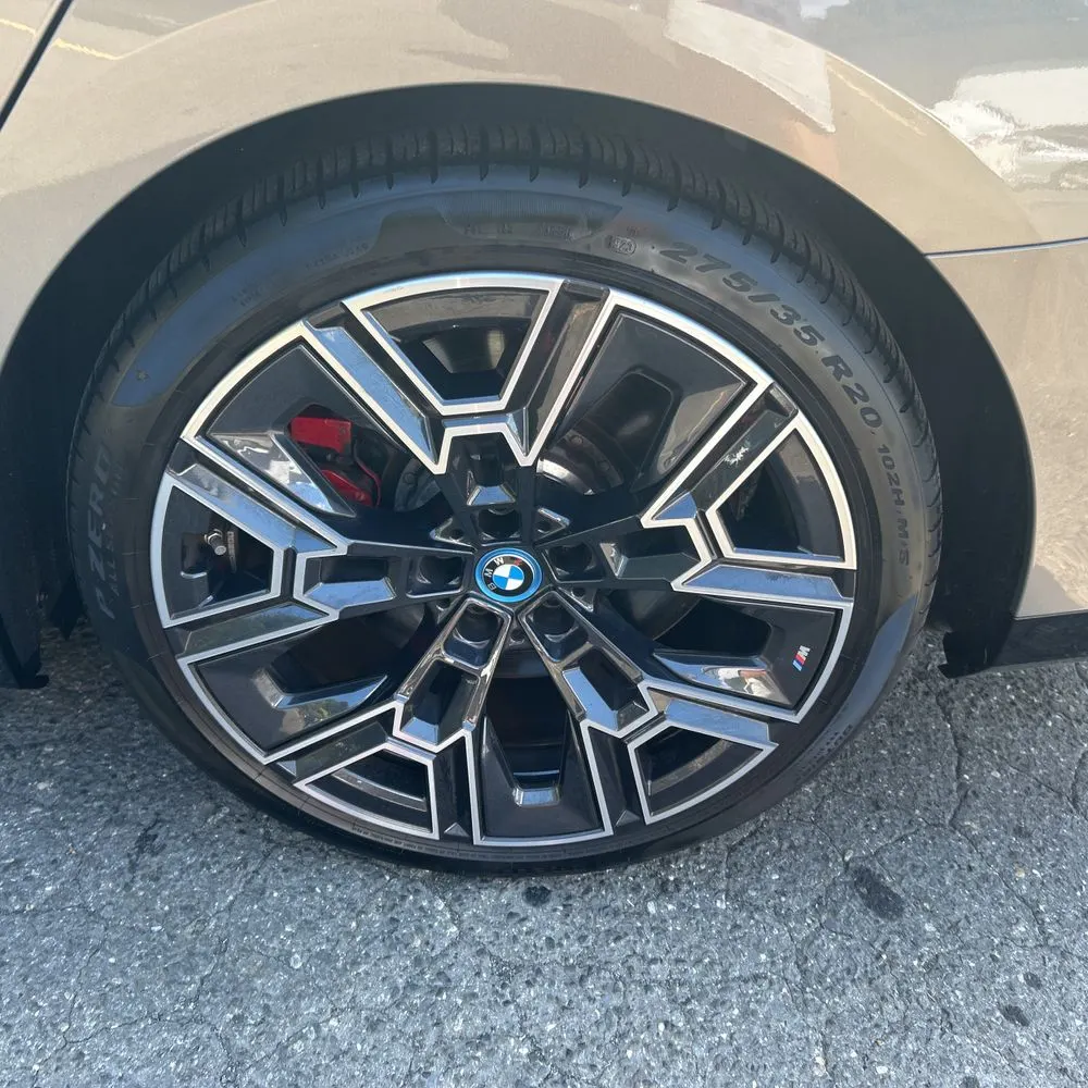 2024 BMW i5 M60