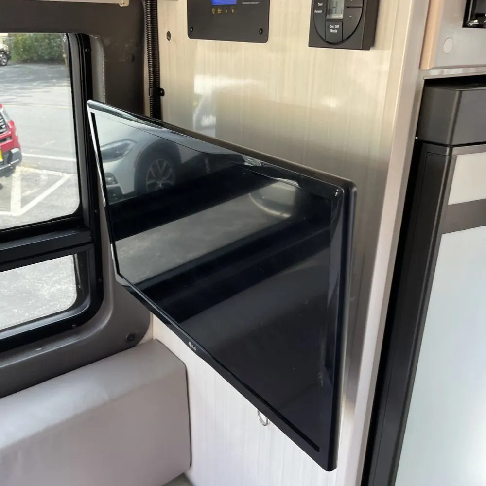 2016 Mercedes-Benz Sprinter 2500 Std Roof