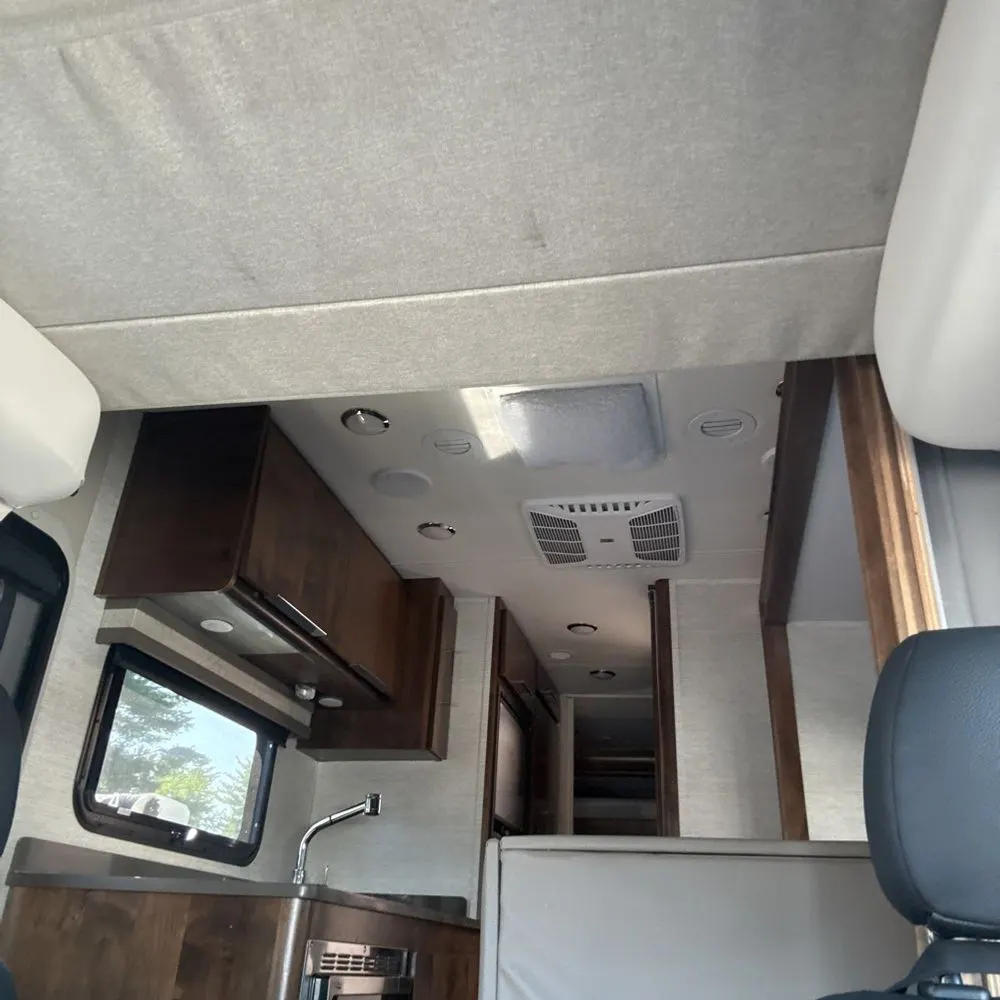 2020 Tiffin Motorhome Wayfarer