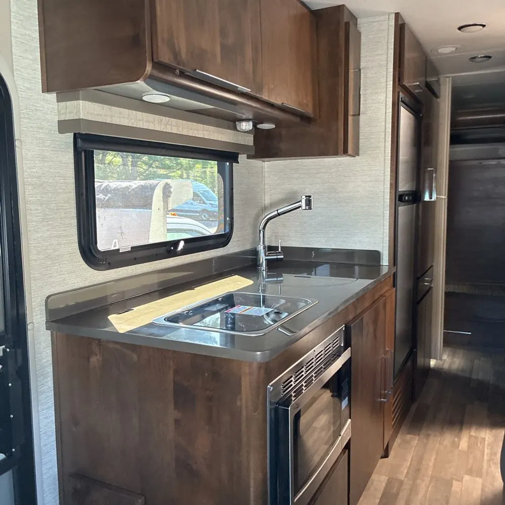 2020 Tiffin Motorhome Wayfarer