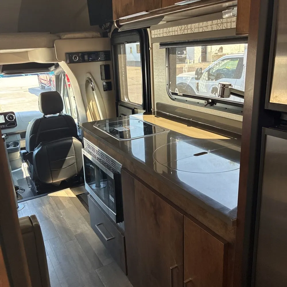 2020 Tiffin Motorhome Wayfarer