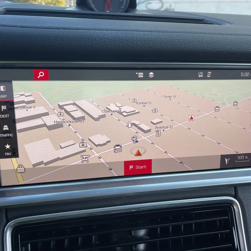 2018 Porsche Panamera 4