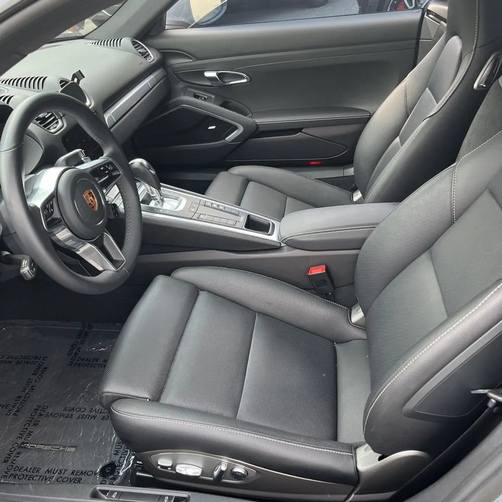 2024 Porsche 718 Cayman Base
