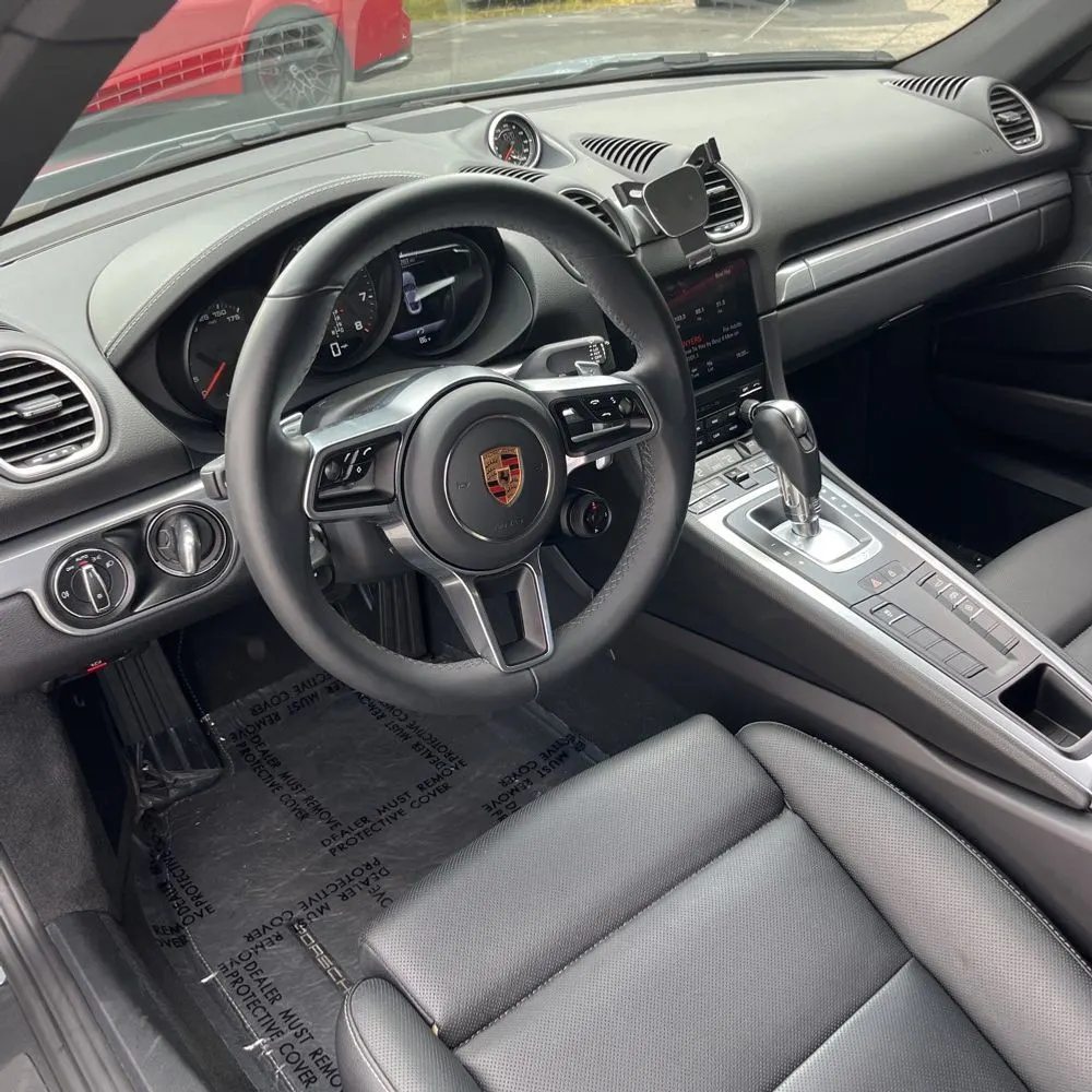 2024 Porsche 718 Cayman Base