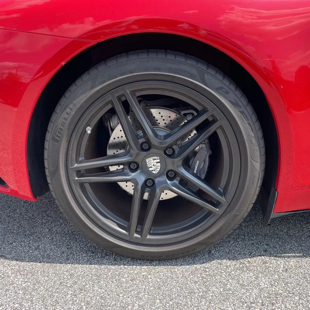 2019 Porsche 911 Carrera