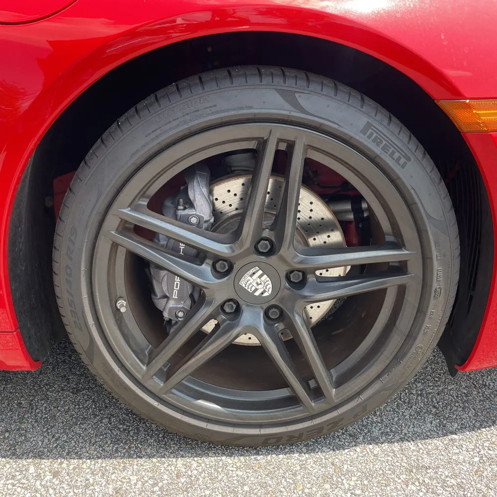 2019 Porsche 911 Carrera