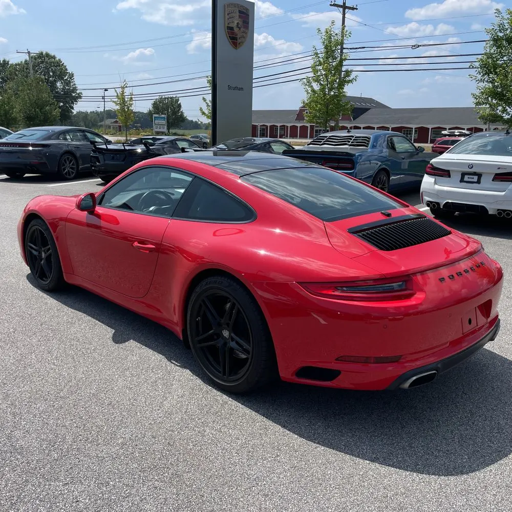 2019 Porsche 911 Carrera