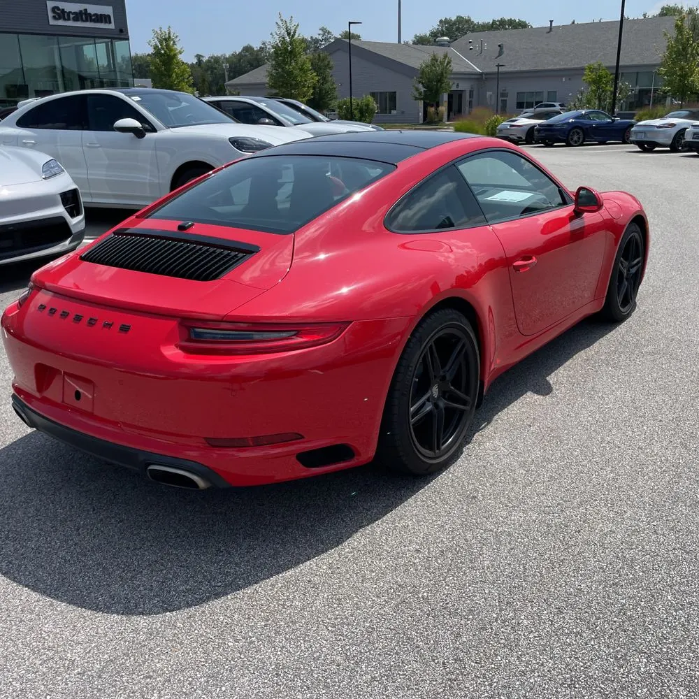 2019 Porsche 911 Carrera