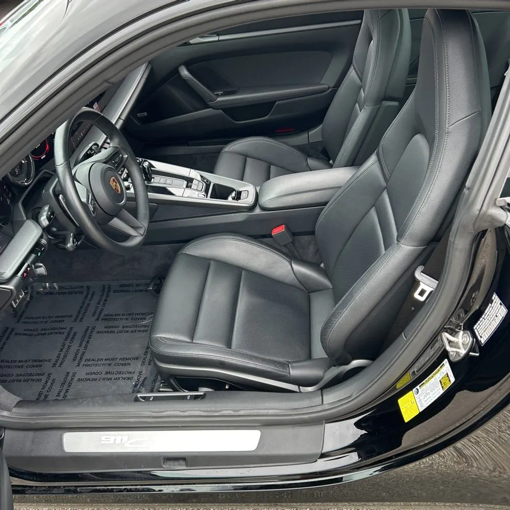 2020 Porsche 911 Carrera 4