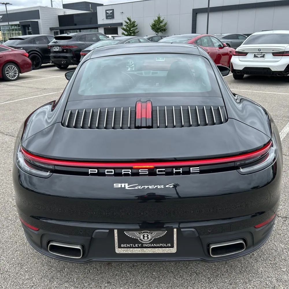 2020 Porsche 911 Carrera 4