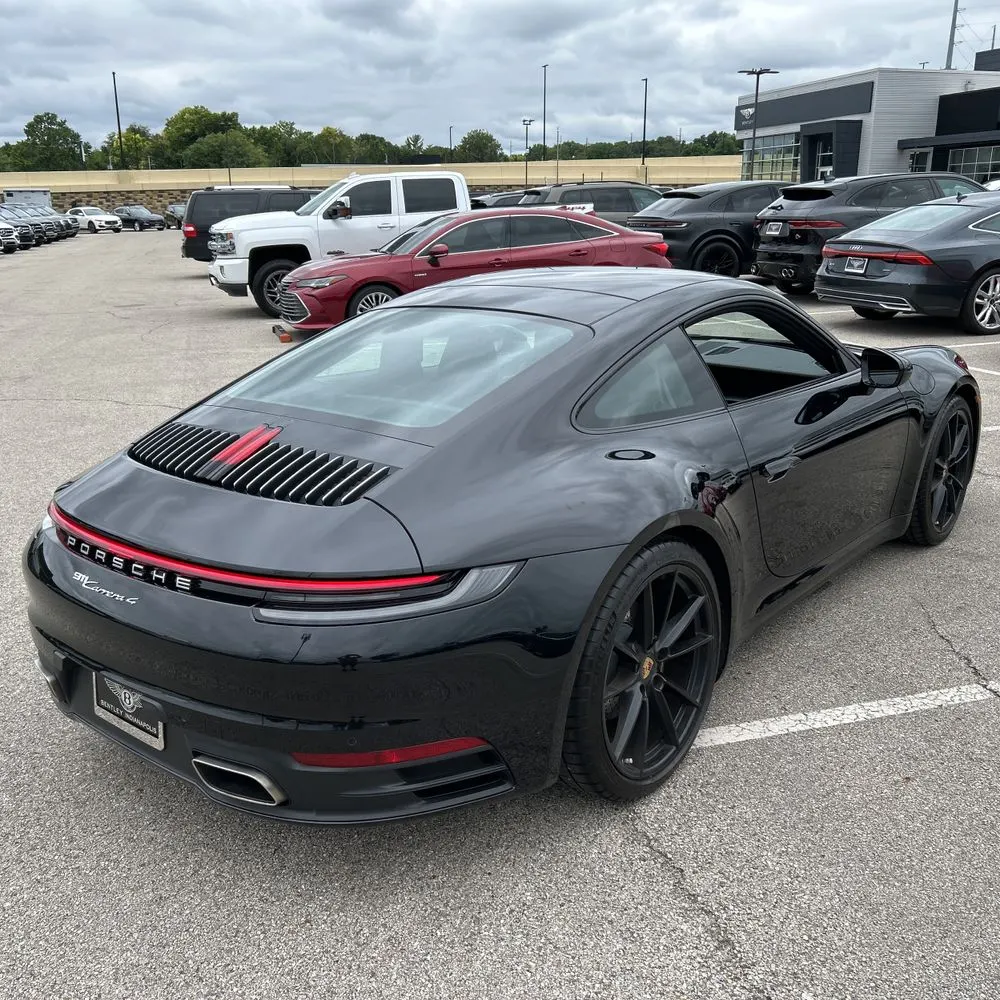 2020 Porsche 911 Carrera 4