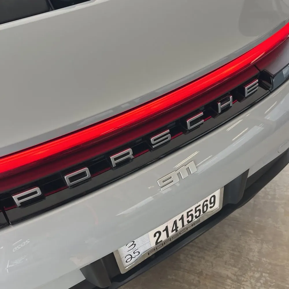 2025 Porsche 911 Carrera