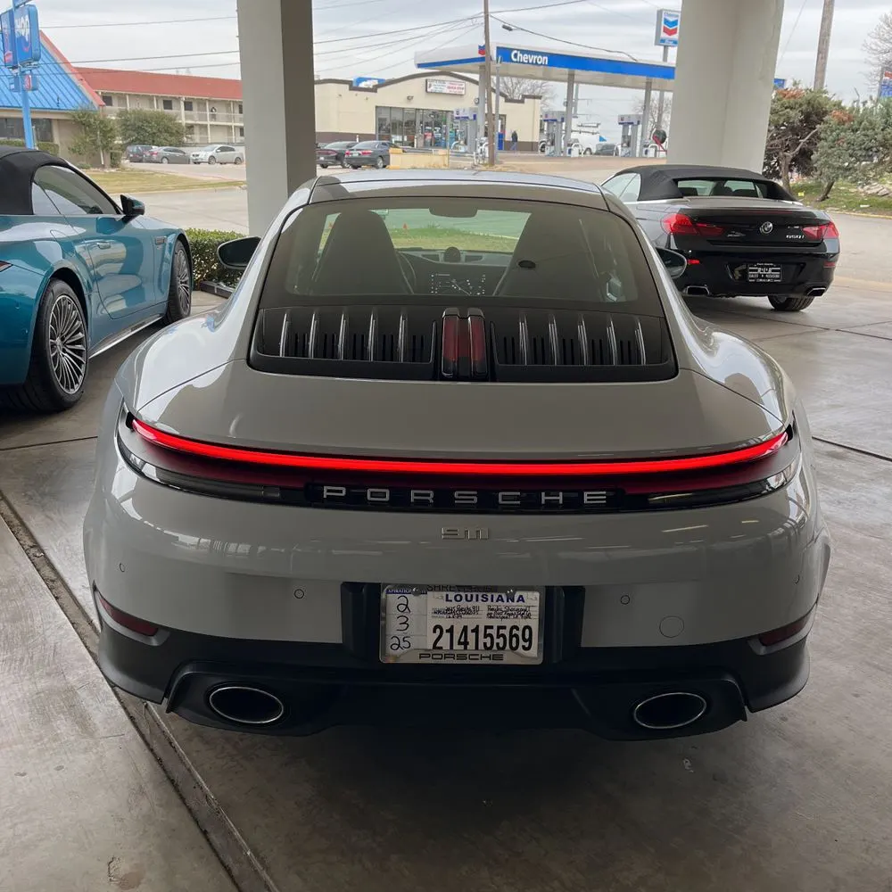 2025 Porsche 911 Carrera