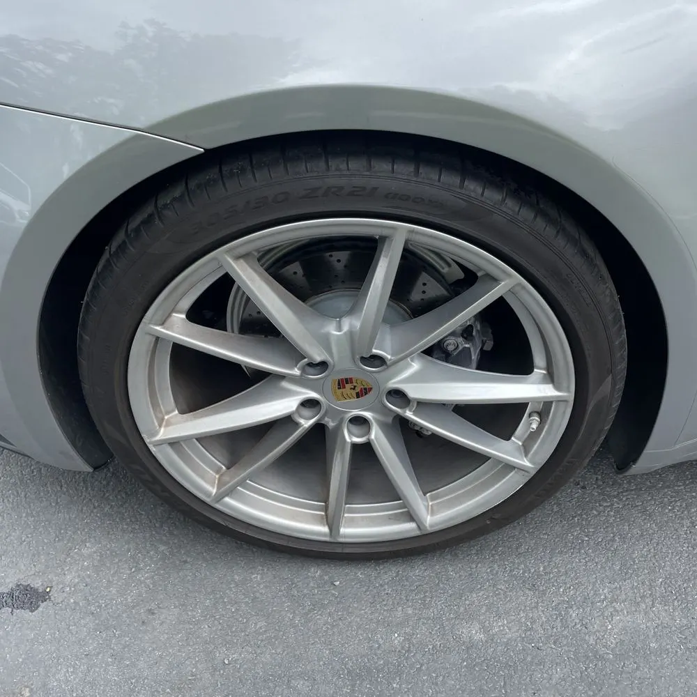 2021 Porsche 911 Carrera