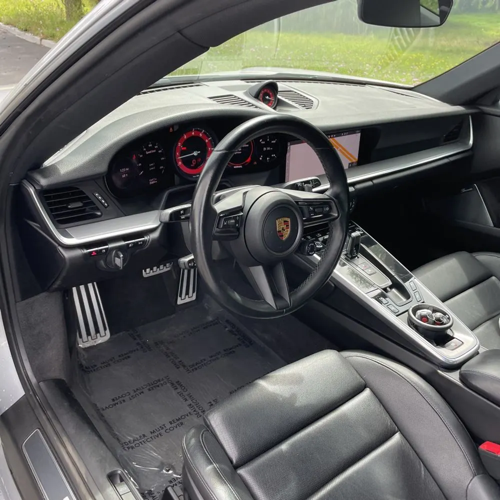 2021 Porsche 911 Carrera