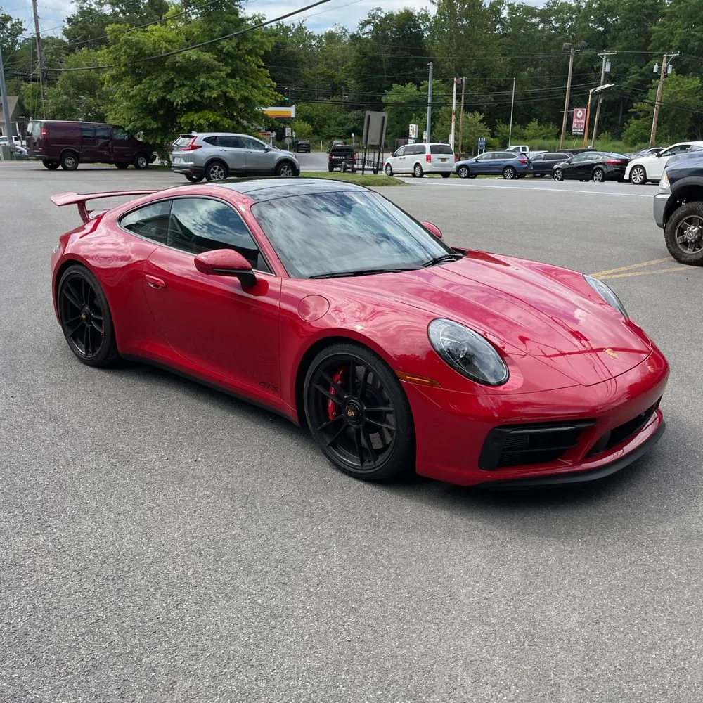 2022 Porsche 911 Carrera 4 GTS