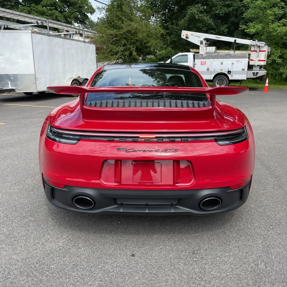 2022 Porsche 911 Carrera 4 GTS