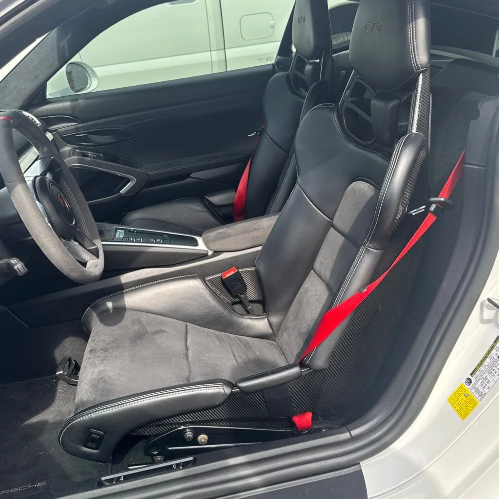 2016 Porsche Cayman GT4