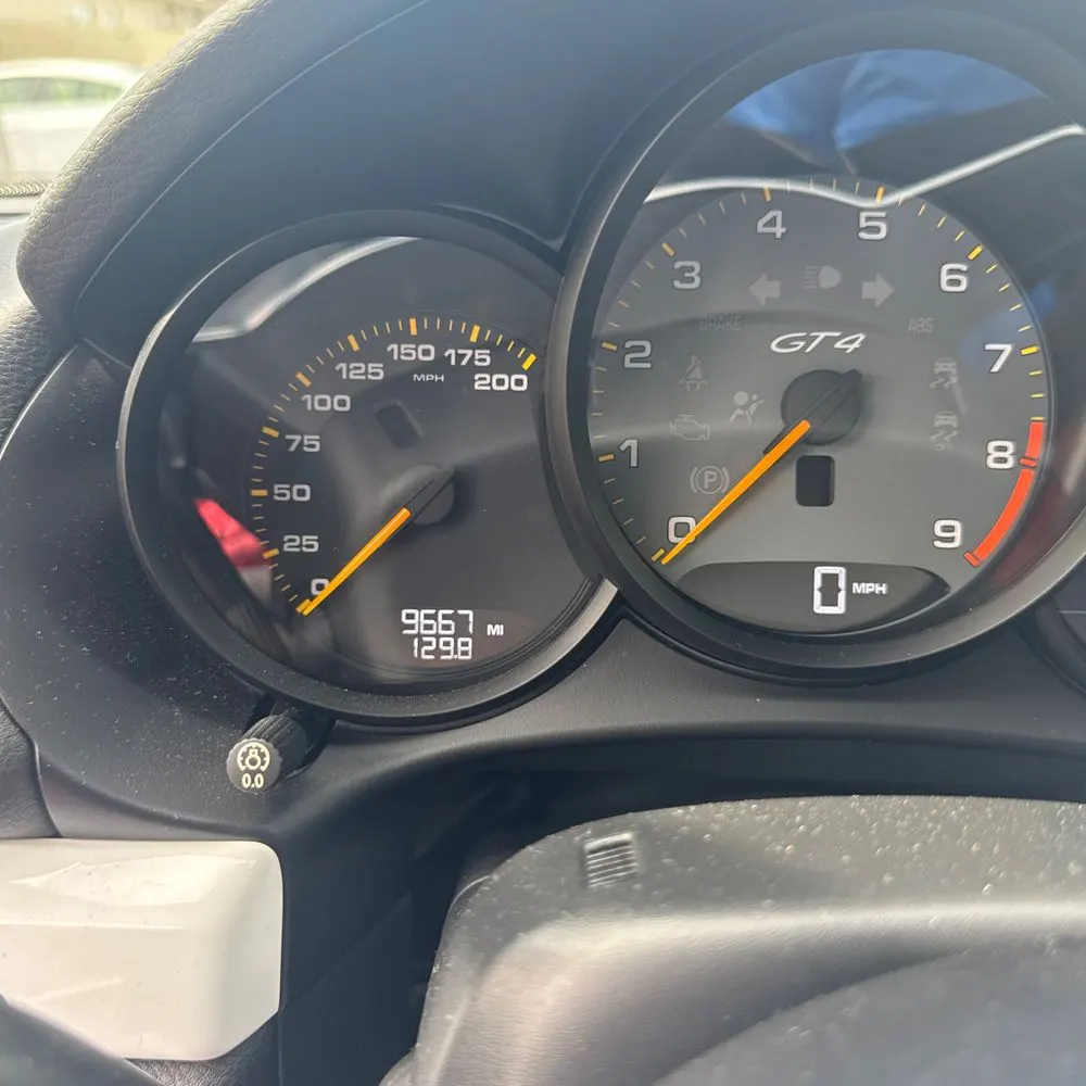 2016 Porsche Cayman GT4