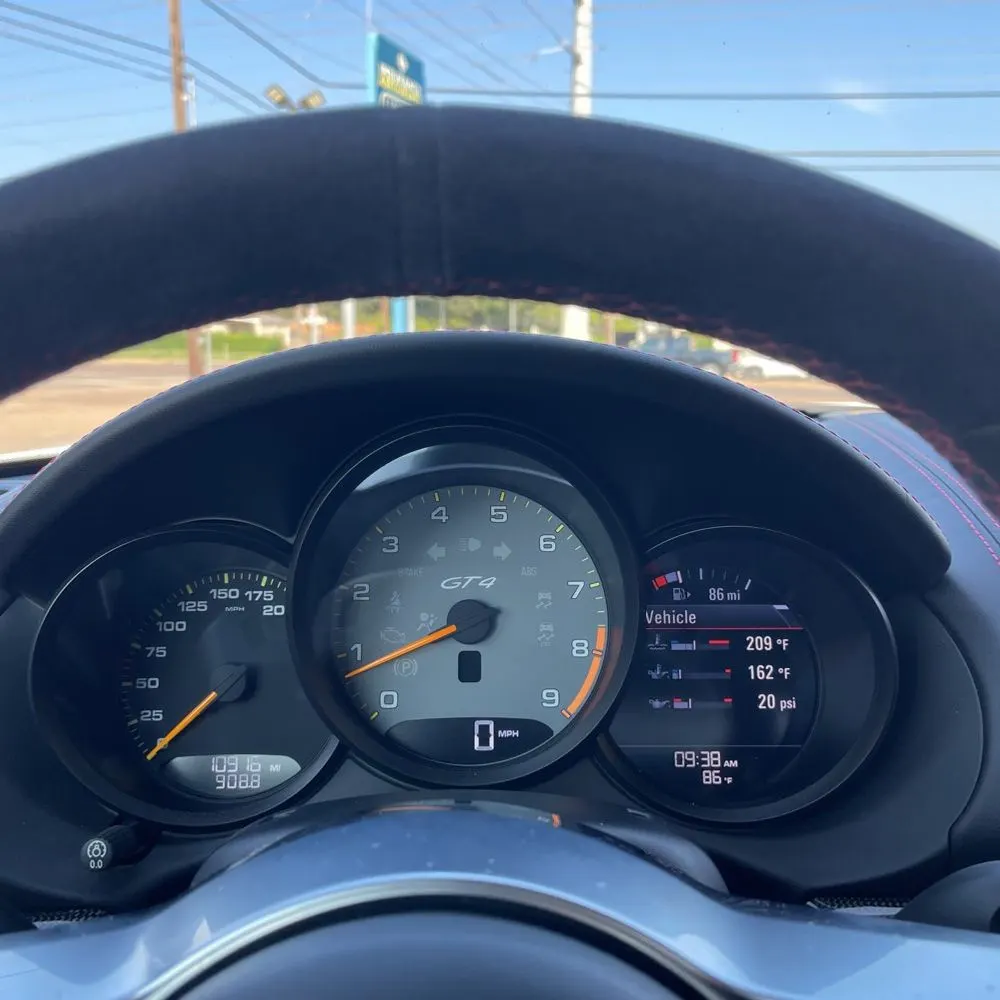 2016 Porsche Cayman GT4