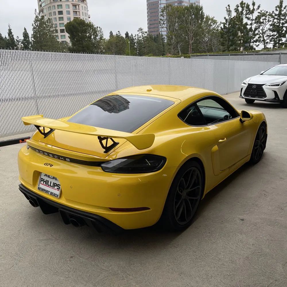 2021 Porsche 718 Cayman GT4