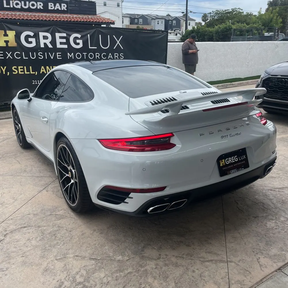 2017 Porsche 911 Carrera 4 Turbo S