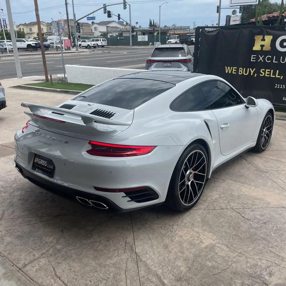 2017 Porsche 911 Carrera 4 Turbo S