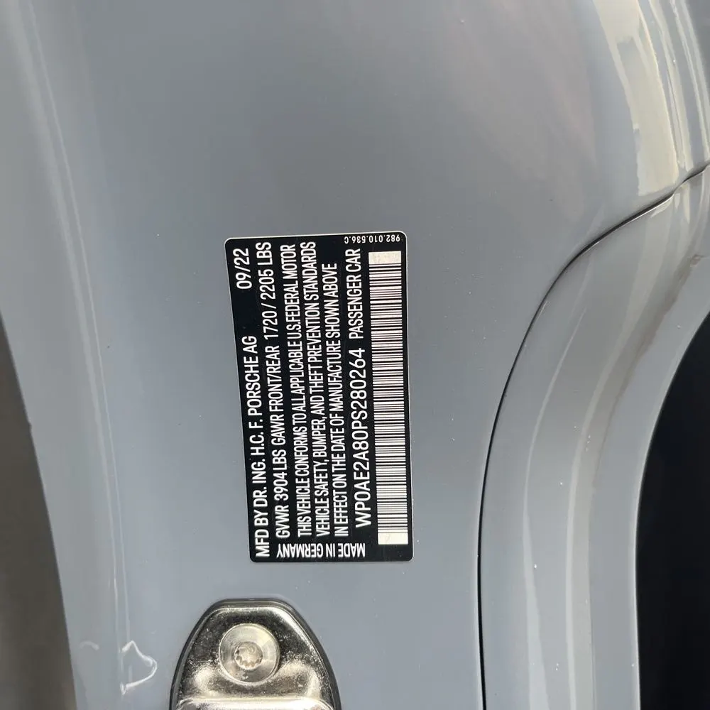 2023 Porsche 718 Cayman GT4 RS