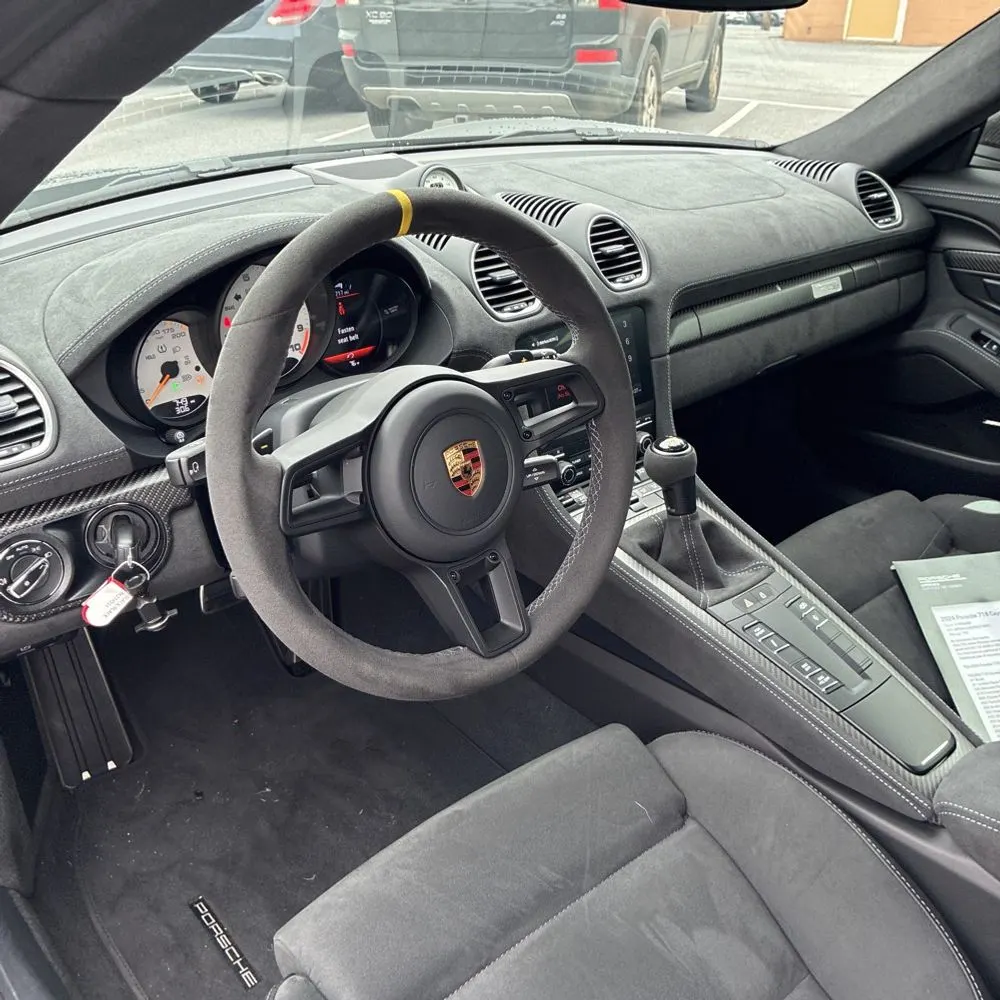 2024 Porsche 718 Cayman GT4 RS