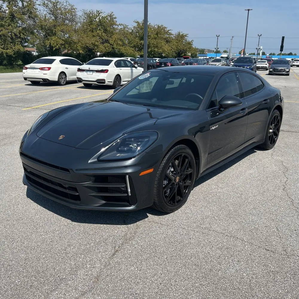 2025 Porsche Panamera 4 E-Hybrid