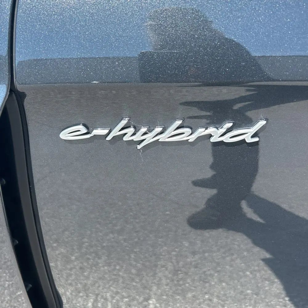 2025 Porsche Panamera 4 E-Hybrid