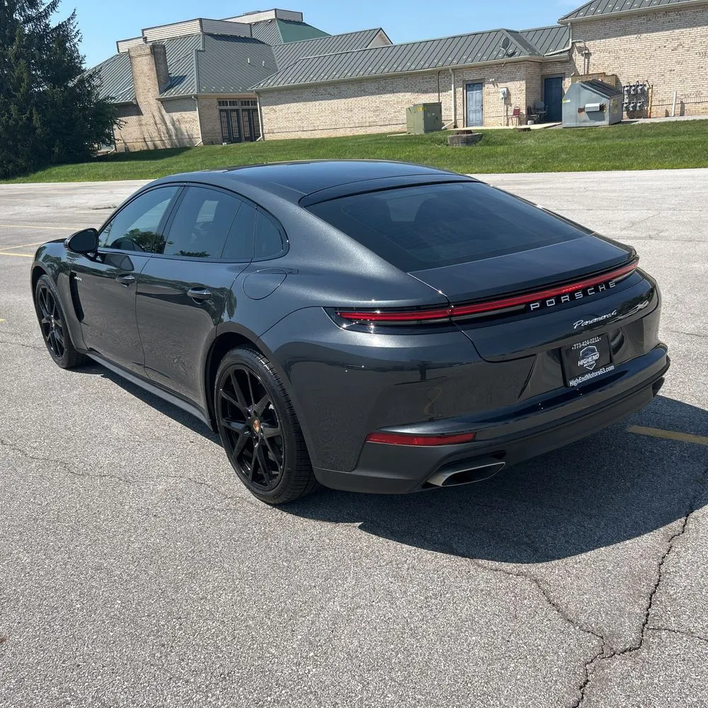 2025 Porsche Panamera 4 E-Hybrid