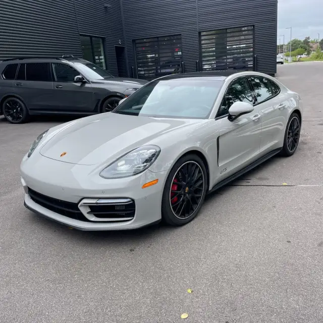2022 Porsche Panamera GTS