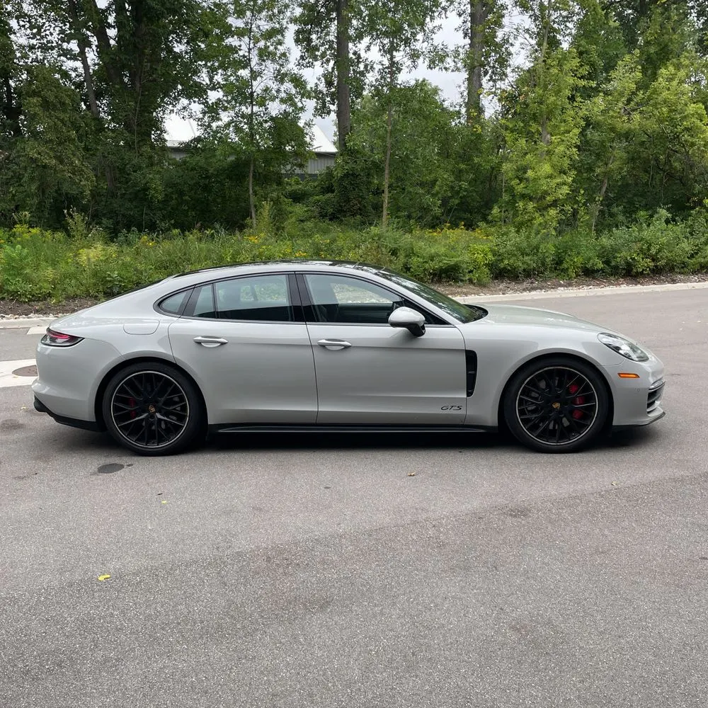 2022 Porsche Panamera GTS