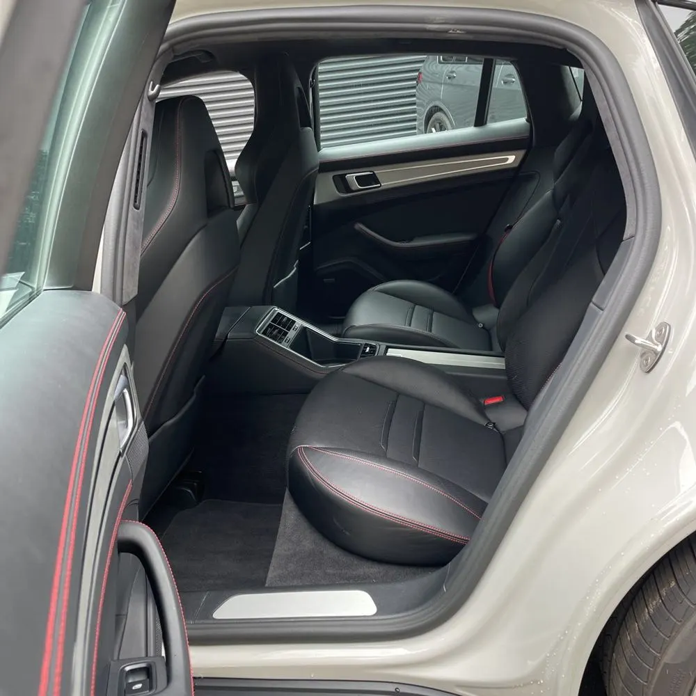 2022 Porsche Panamera GTS
