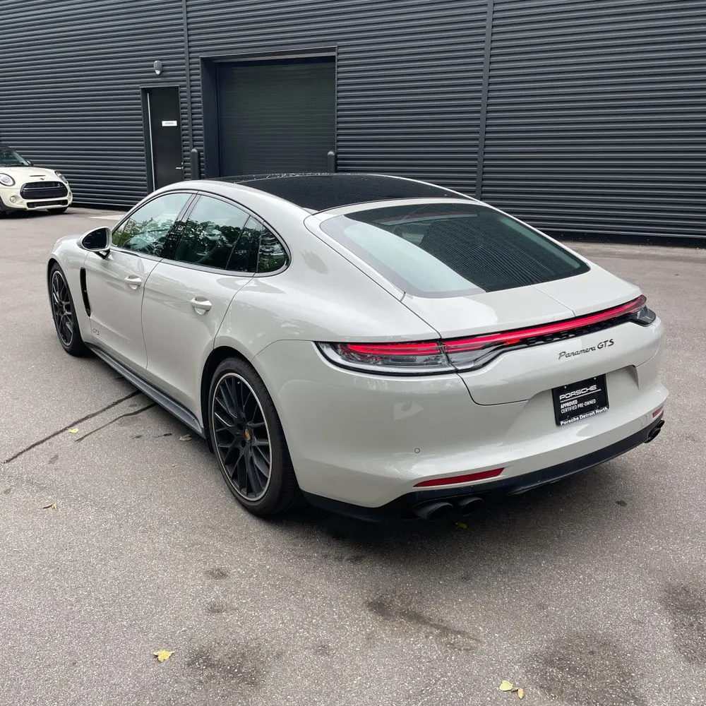 2022 Porsche Panamera GTS