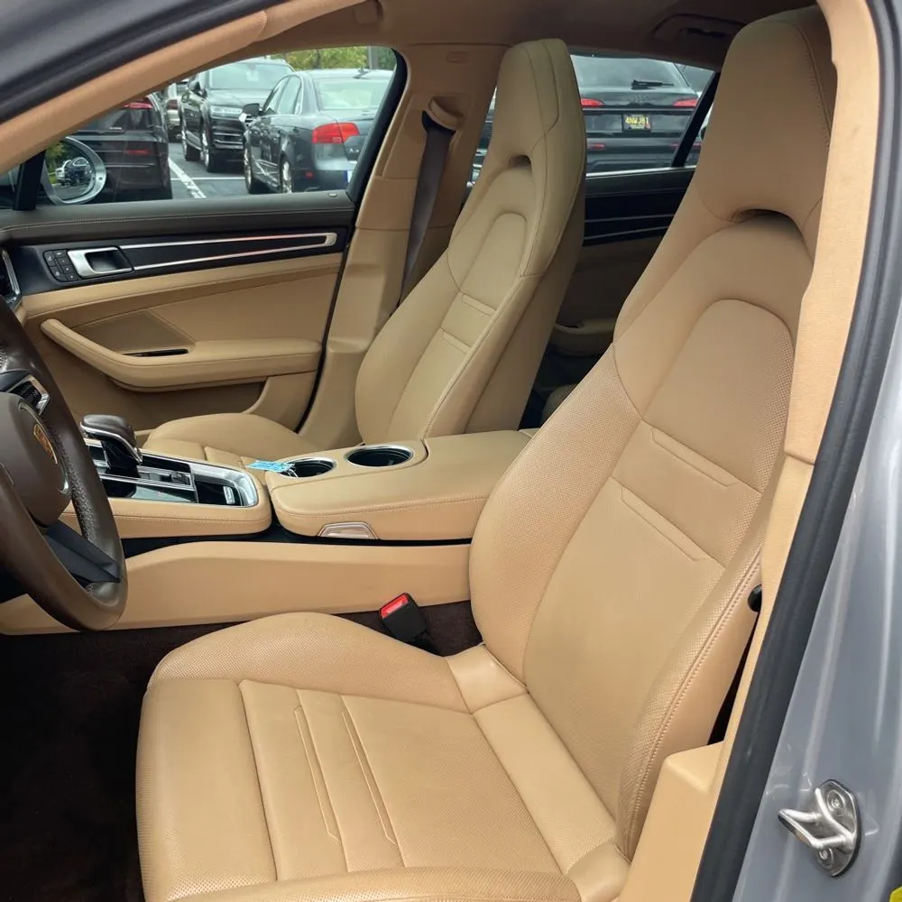 2022 Porsche Panamera Platinum Edition
