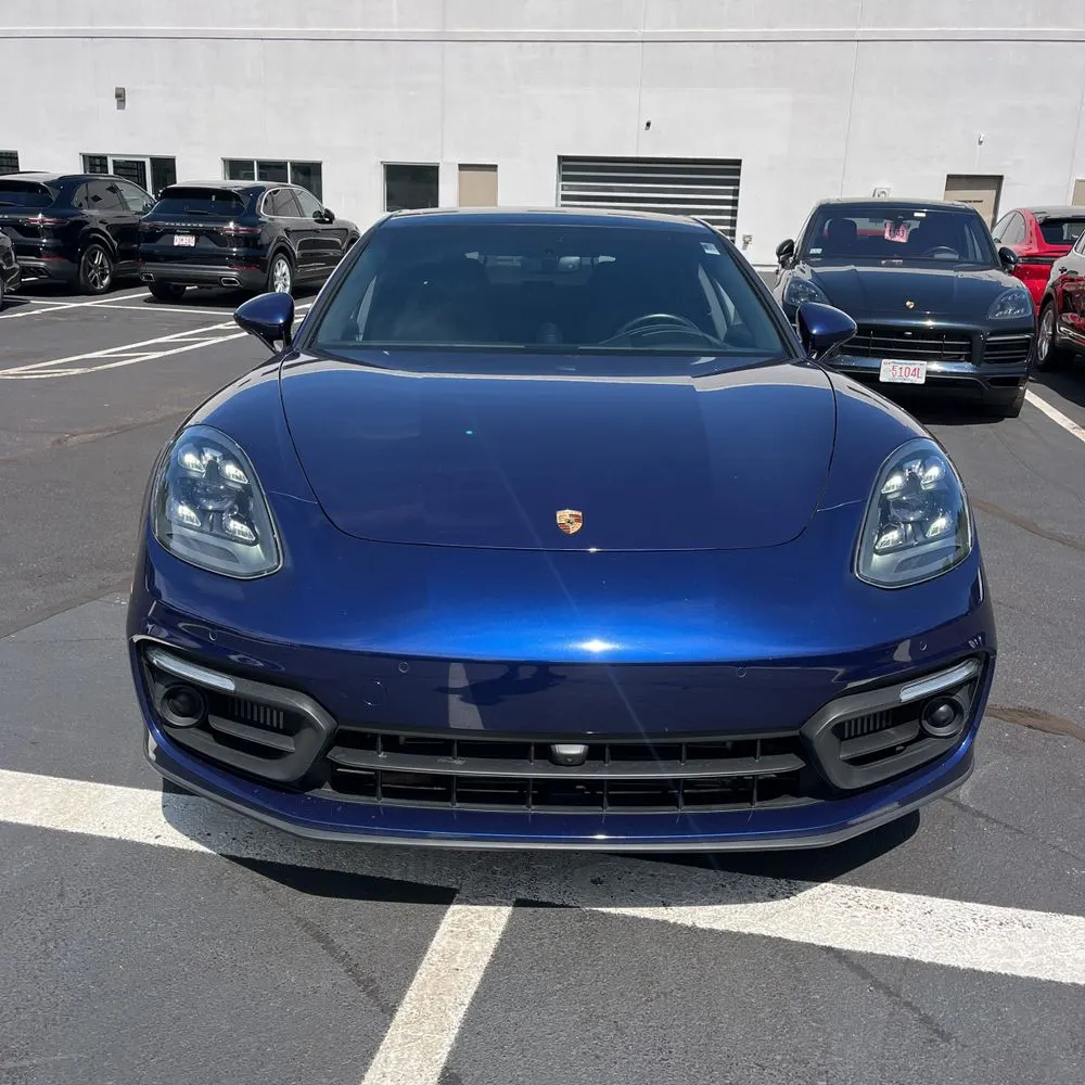 2023 Porsche Panamera 4