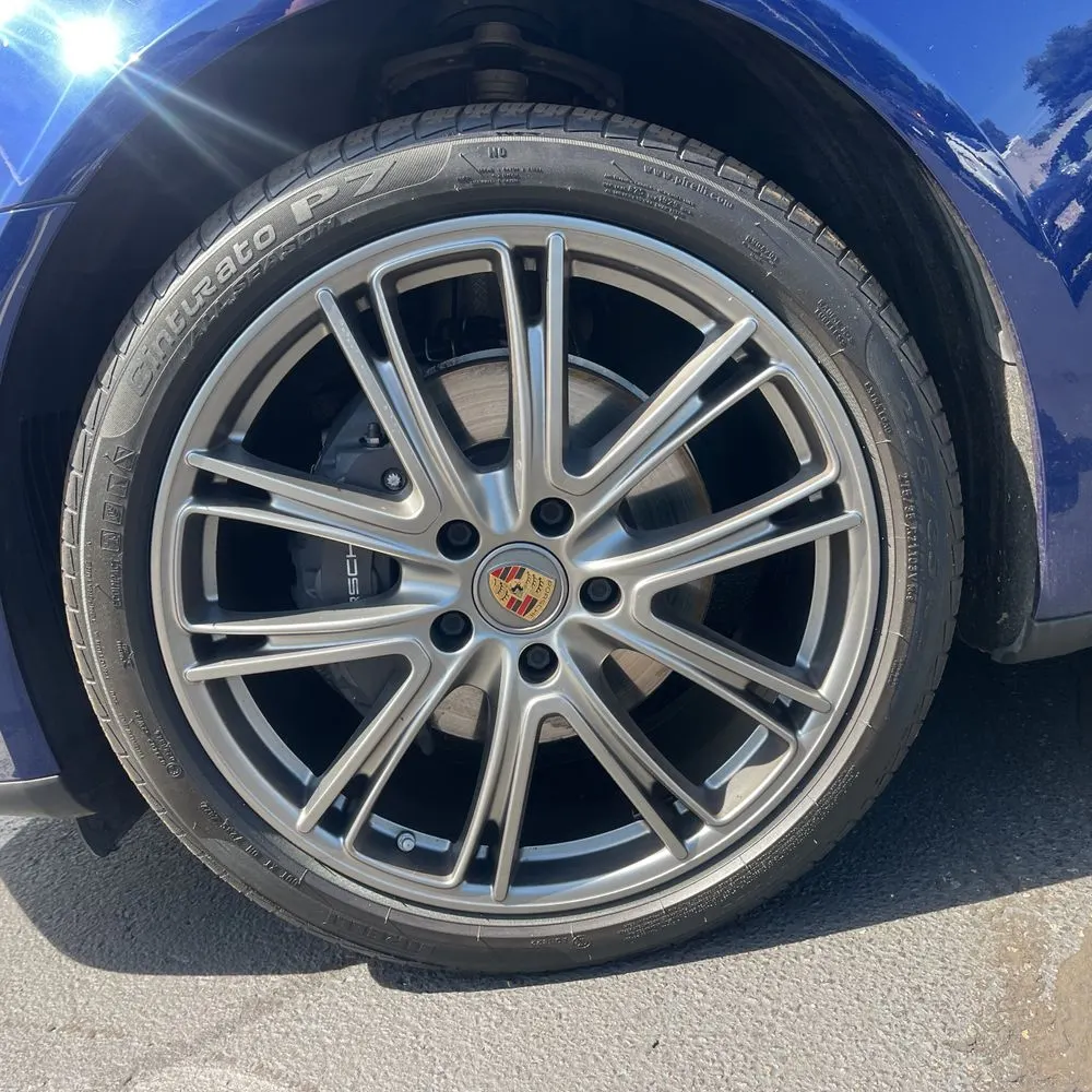 2023 Porsche Panamera 4