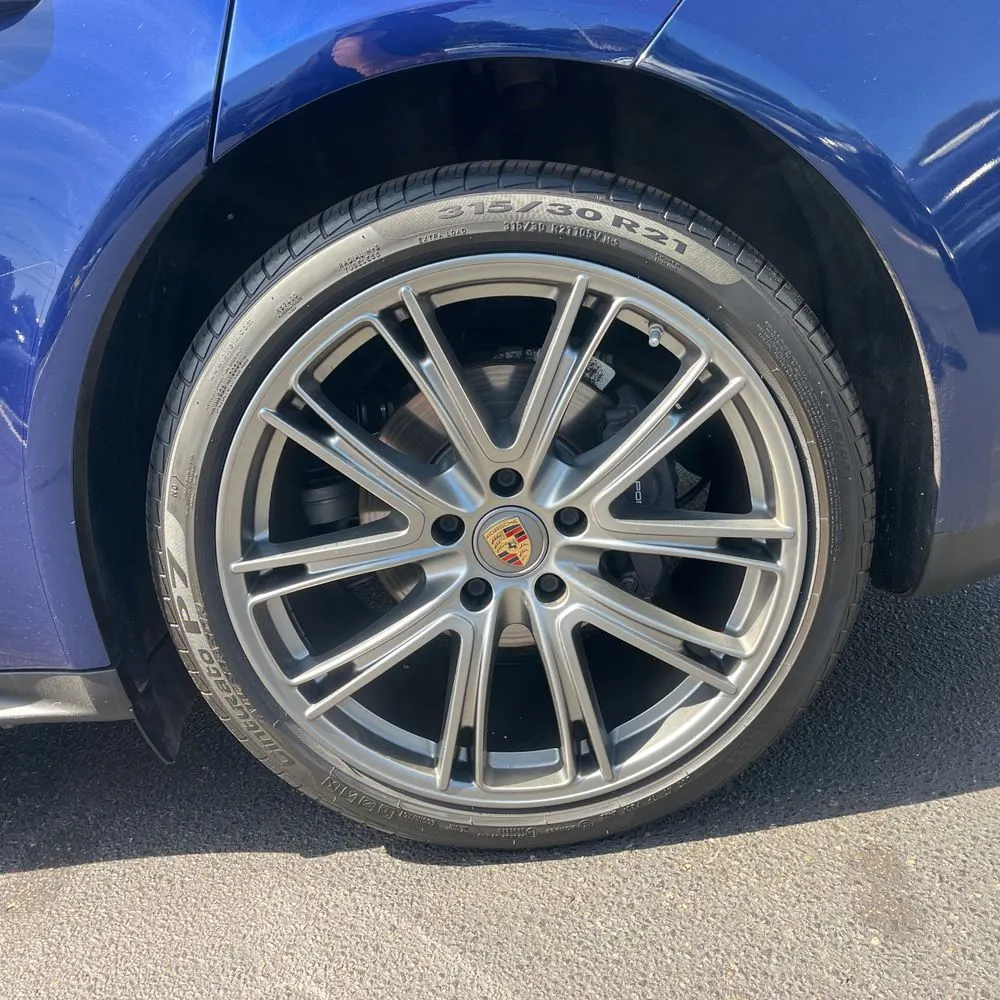 2023 Porsche Panamera 4