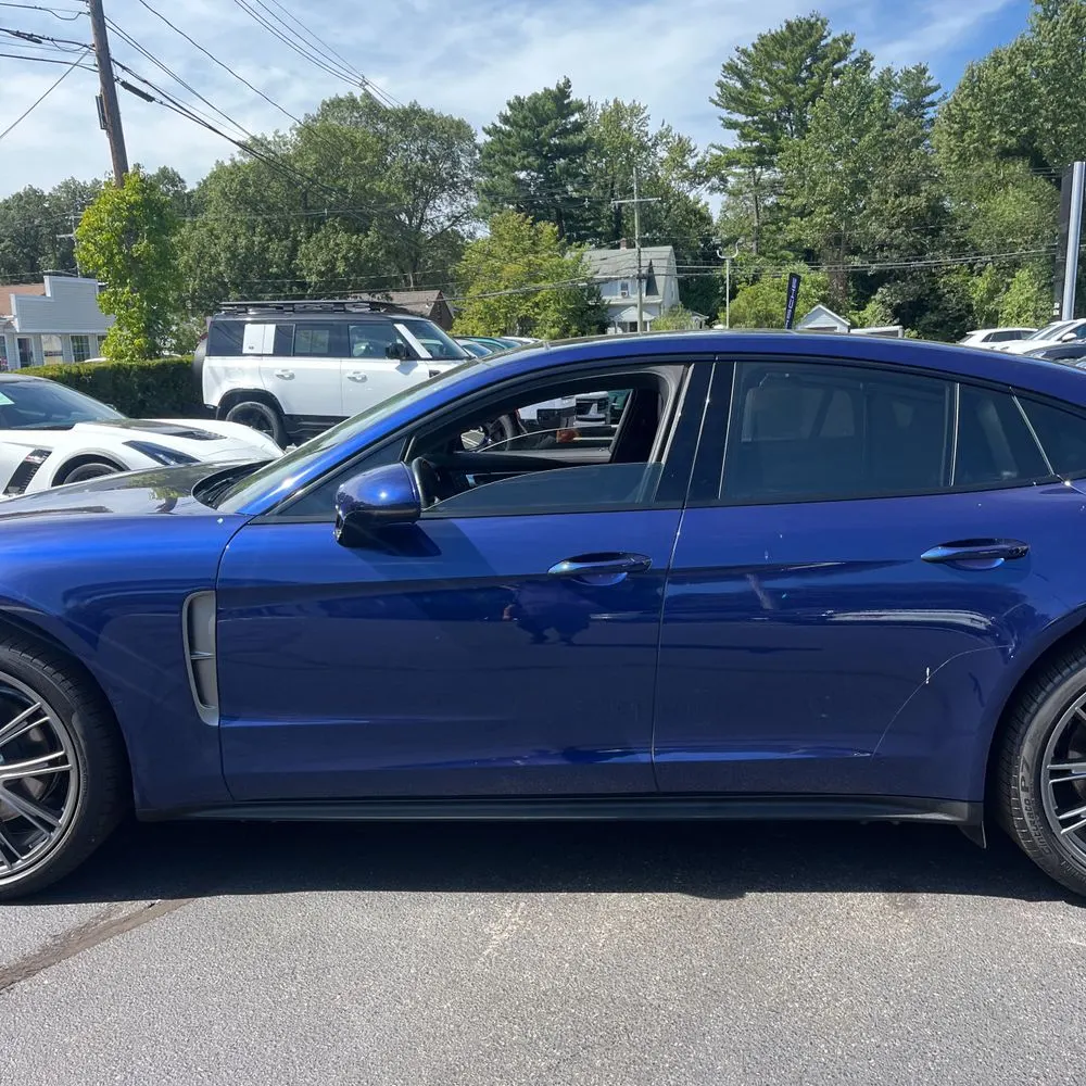 2023 Porsche Panamera 4
