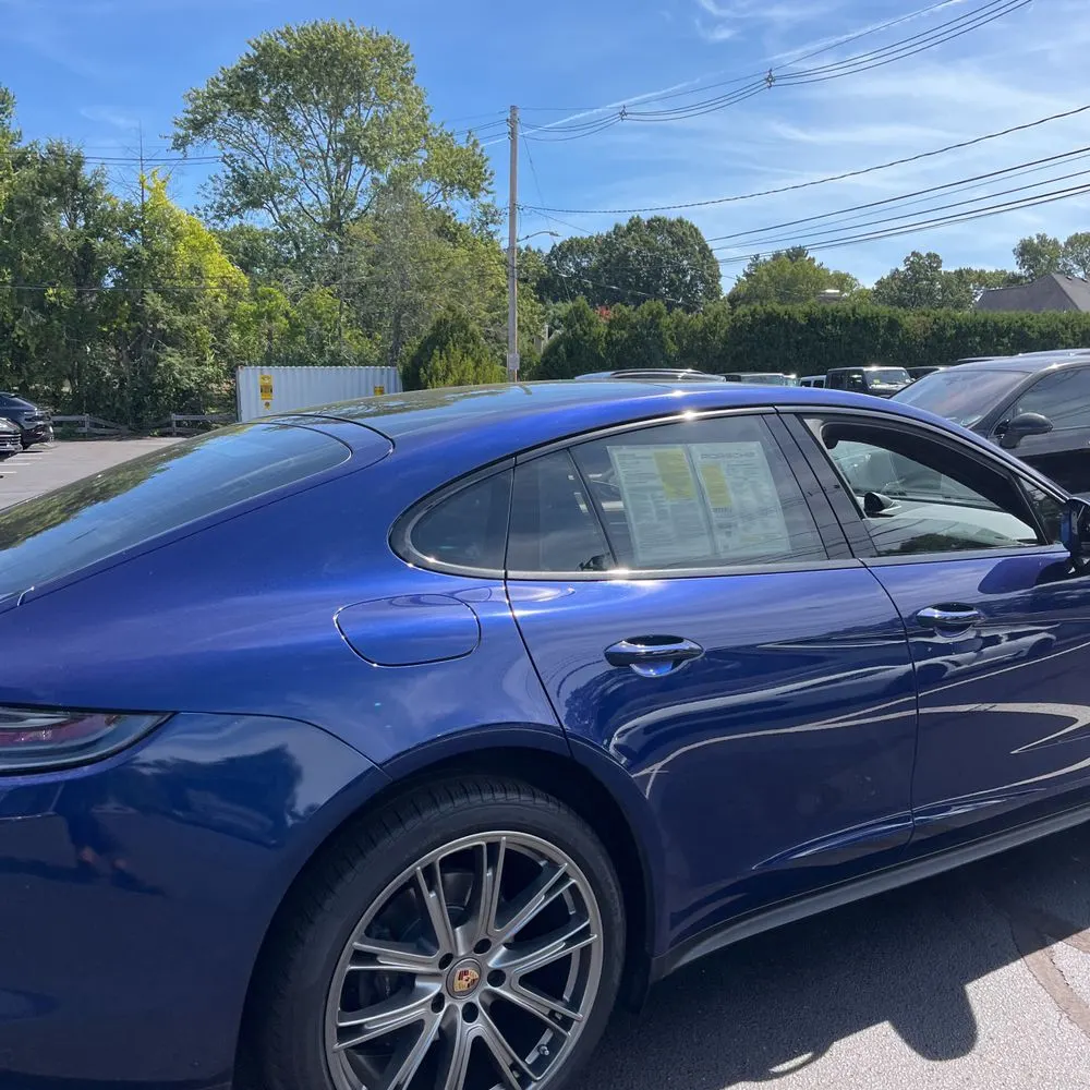 2023 Porsche Panamera 4