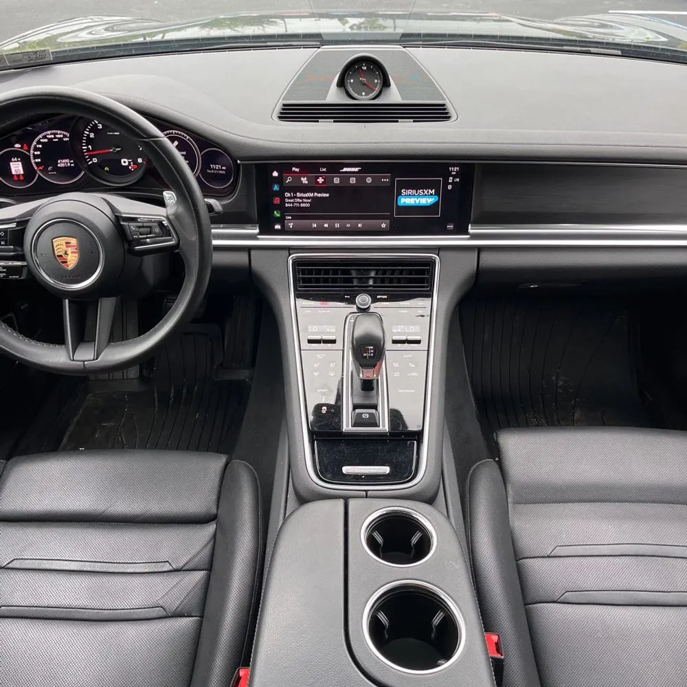 2022 Porsche Panamera 4