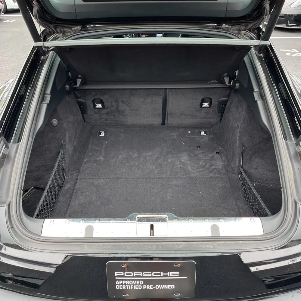 2022 Porsche Panamera 4