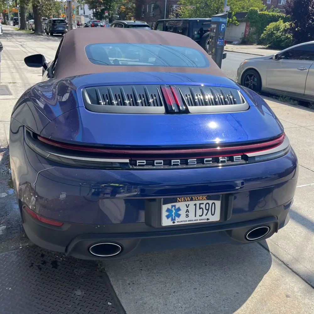 2025 Porsche 911 Carrera