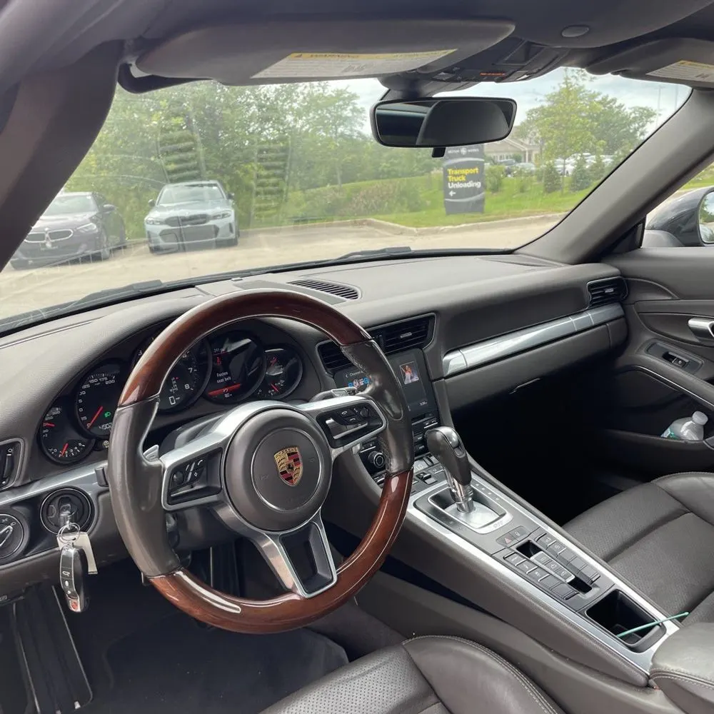 2017 Porsche 911 Carrera