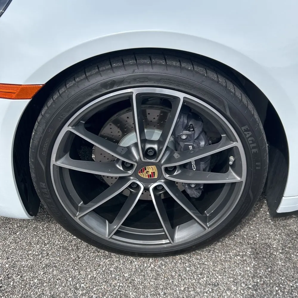 2023 Porsche 911 Carrera